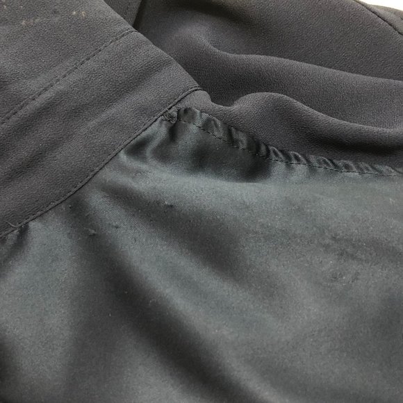 ✨HOST PICK✨
*BRAND NEW* Abercrombie & Fitch Sheer Navy Blouse - Size XS - Picture 8 of 8